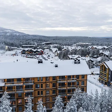Lux D20 Ski-in Ski-out, Center By Aavalevi